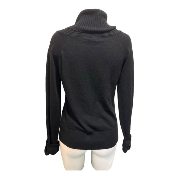 Banana Republic Wool Cashmere Turtleneck Sweater Size Medium - Picture 2 of 9